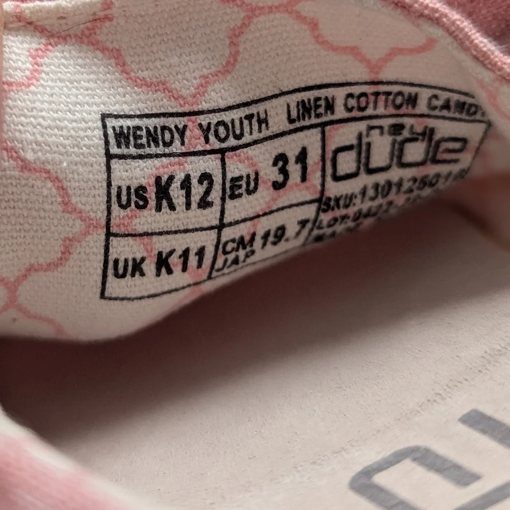 Hey Dude Size 12 Kids Pink Wendy - Picture 2 of 6